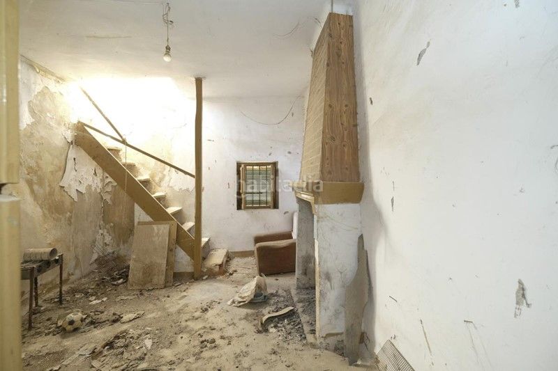 Foto 4d95931f-bf3c-4804-a462-56010651fb2d. Casa a calle angosta 7 a Padul