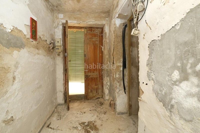 Foto 737ce80b-3e11-42fe-8571-a131efedf2c2. Casa a calle angosta 7 a Padul