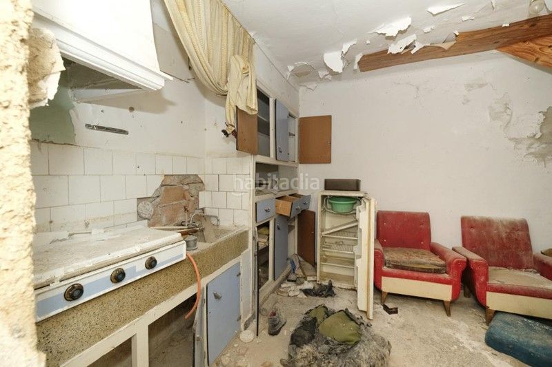 Foto b5394551-e93a-49a9-8b57-68cd1c5d1afc. Casa a calle angosta 7 a Padul