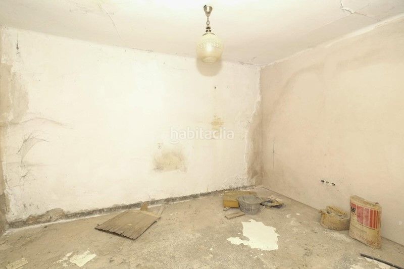 Foto fe89eb5a-9767-4eac-9f43-86382f61fe95. Casa a calle angosta 7 a Padul