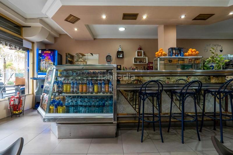 Foto 42acaef2-e39a-4432-8dfa-4b84439d5b21. Locale commerciale in plaza del ángel 2 in Barrio de Zaidín Granada