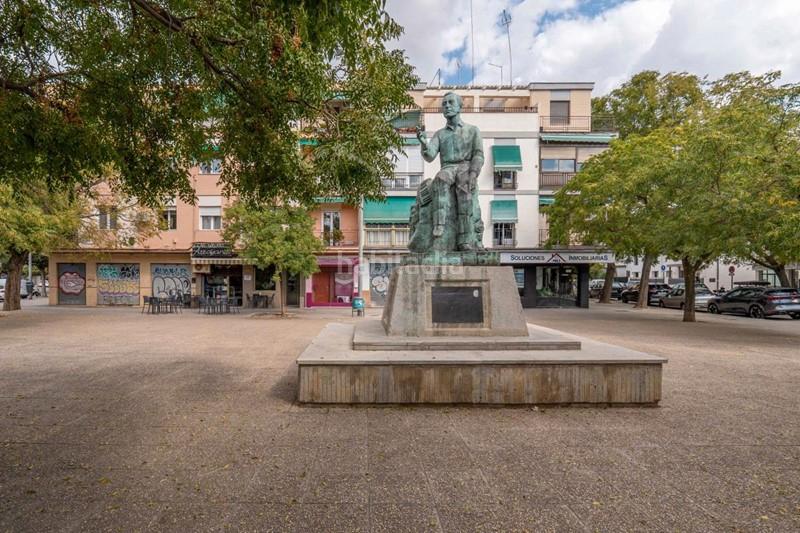 Foto 5f8c0b63-47e6-465a-b534-bc5713c91cb1. Locale commerciale in plaza del ángel 2 in Barrio de Zaidín Granada