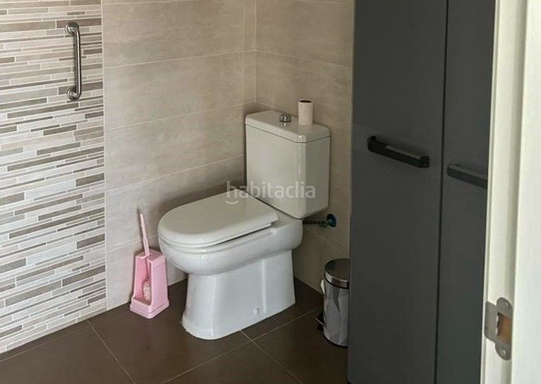 Foto b072aa30-a968-4d01-93e2-8a99973b02b5. Local comercial a calle san pablo 33 a Atarfe
