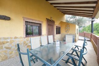 Propriété à Callejon del diablo 2. Finca rústica en conchar