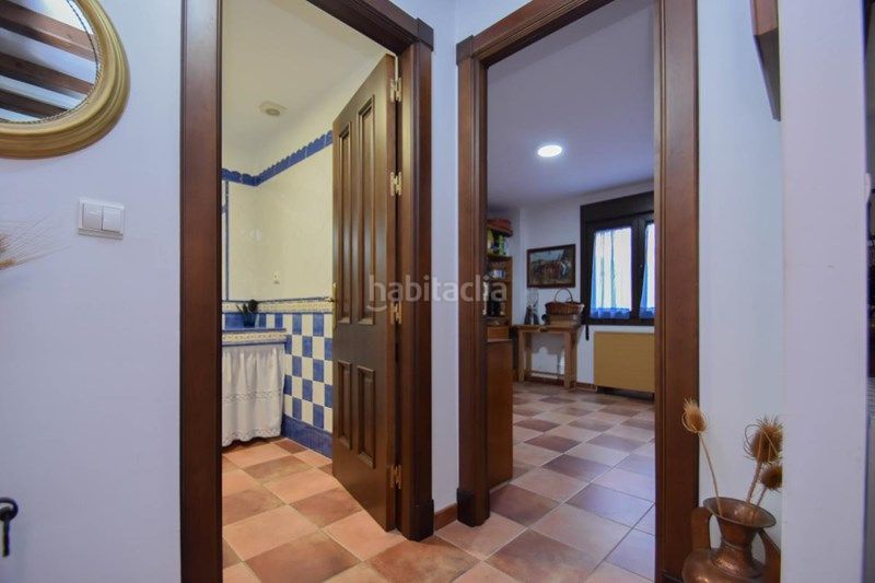 Foto c8b573d4-46db-42e6-a173-d3cf505b4639. Casa amb aparcament a Jérez del Marquesado