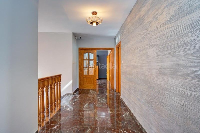 Foto 4ad26ec2-79cb-41a9-87a3-e6d2f87ba4e0. Casa a calle leon 5 a Moraleda de Zafayona