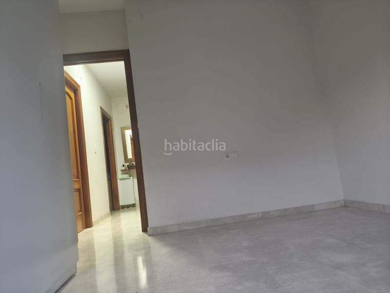 Foto f58c90d3-179e-4d09-bdd4-f1a1a264dce8. Flat with heating parking in Santa Fe