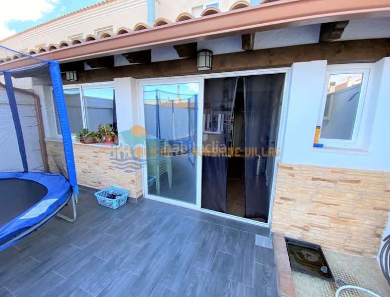 Foto 1261bee3-54d1-4b54-96e2-7a663535fe88. Casa adossada amb calefacció aparcament piscina a Salinas