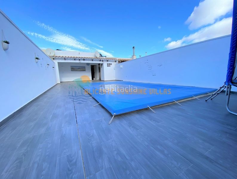 Foto 6adedf0b-4446-46b3-ac97-a5cf771af60d. Casa adossada amb calefacció aparcament piscina a Salinas