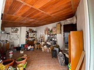 Foto 6820dd19-8bb8-410b-a7fd-3fc97396143f. Casa amb aparcament a Sax