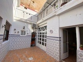 Foto bc8bc459-48f4-42f8-b5c6-5462e572e25a. Casa amb aparcament a Sax