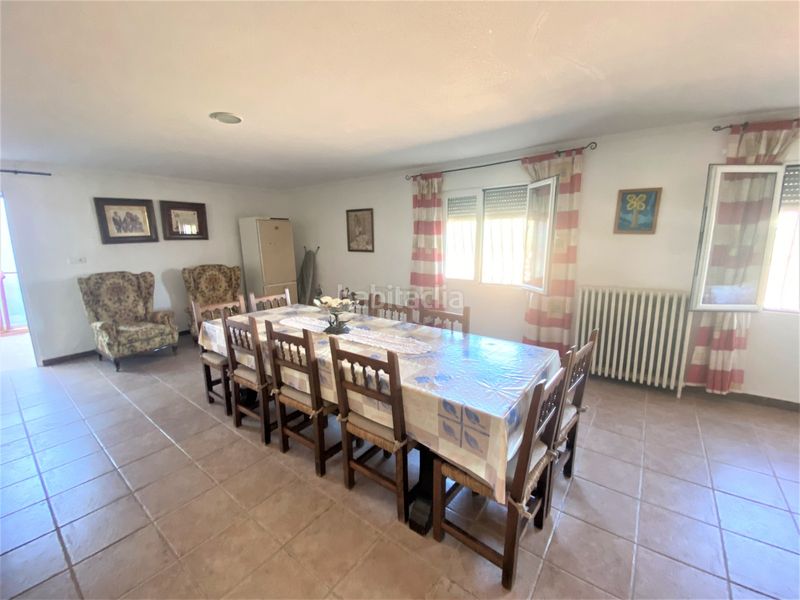 Foto a3d6a75e-eadb-4544-8103-c349e4f05a20. Casa amb calefacció aparcament piscina a Sax