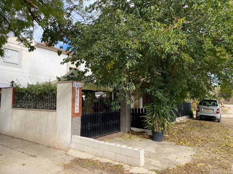 Foto 152f636f-525f-4045-94c9-05732aceb9c3. Casa amb aparcament a Sax