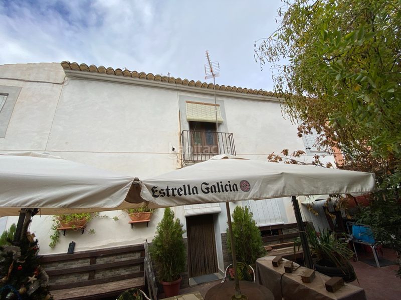 Foto b168bd6a-222f-427d-b696-dbf0a00236c9. Casa amb aparcament a Sax