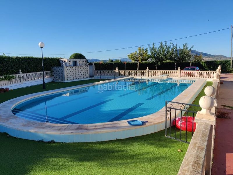Foto 28d8759e-a160-4845-a775-129da4d8624c. Casa amb calefacció aparcament piscina a Sax