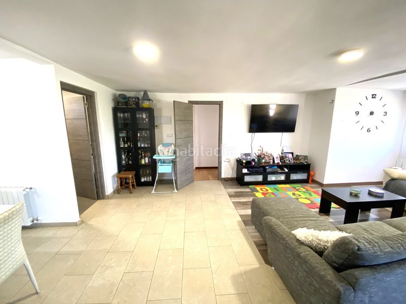 Foto 1ad77c0a-b9d4-4ed1-bfec-a6a4e87ee784. Casa con parcheggio in Sax