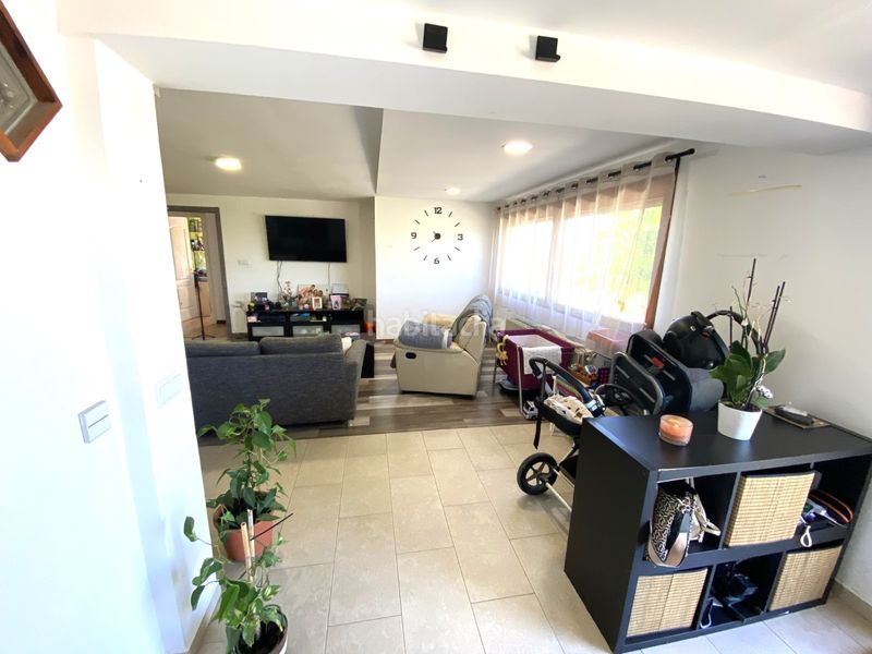Foto 262f6dc0-b435-40a0-a2ed-d490817b1409. Casa con parcheggio in Sax