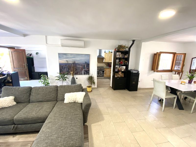 Foto 47fc22e9-54aa-4ddd-9d74-9846a2687511. Casa con parcheggio in Sax