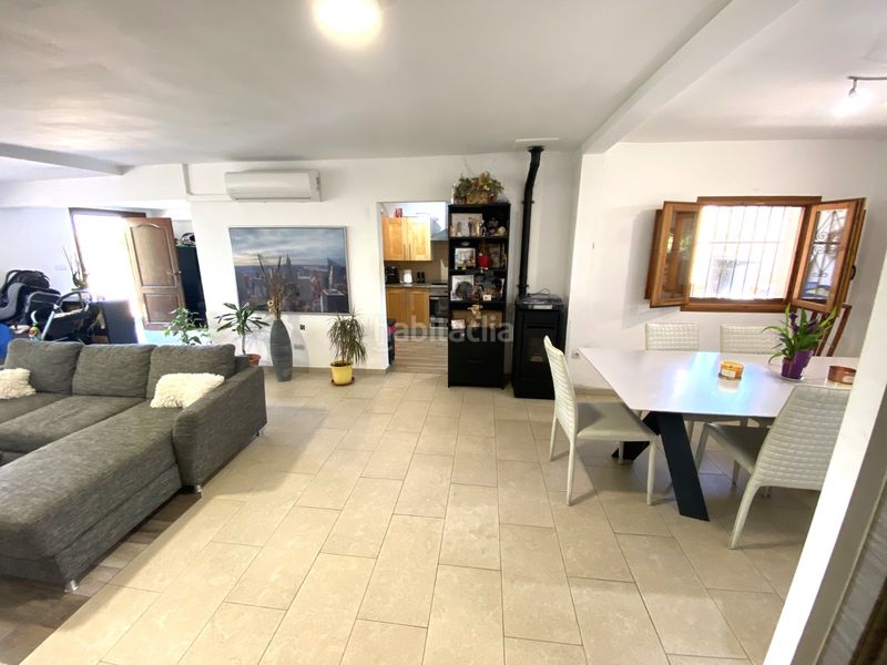 Foto 62654bfc-c11e-4d49-a84c-9a2d4246ceae. Casa con parcheggio in Sax