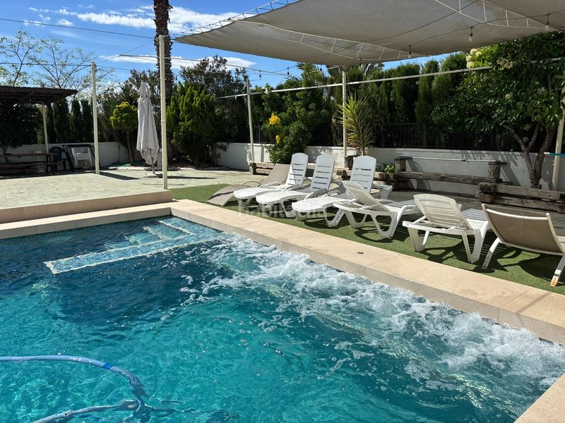 Foto c27a4772-8d03-4a1d-a973-3a81fa567f7c. Casa amb piscina a Sax