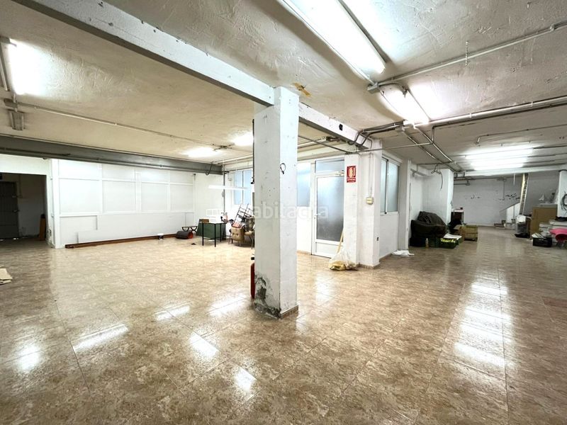 Foto f79a0aec-2baa-4738-a8c4-efd539662938. Edificio in Sax