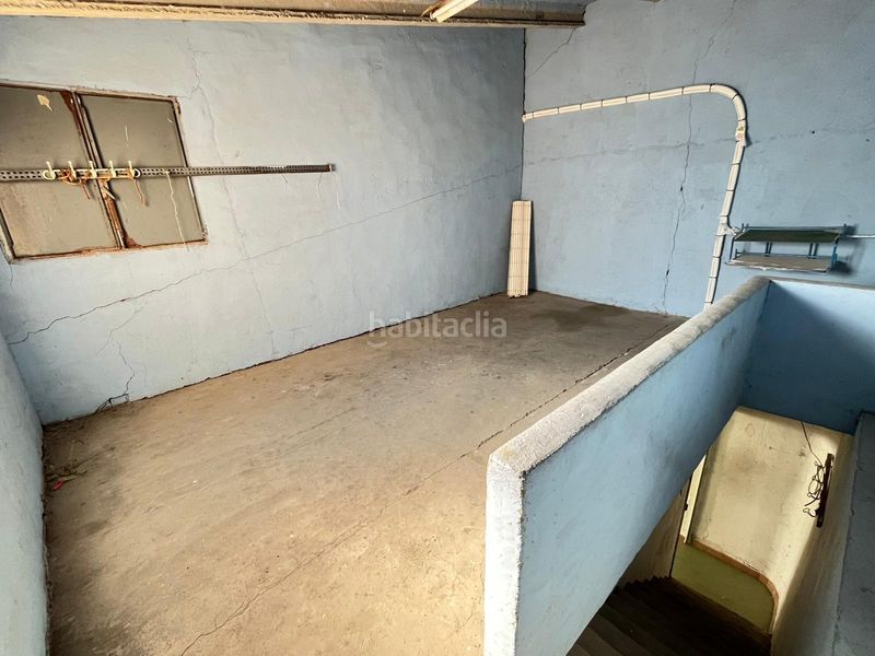 Foto ff4f59d8-b0f1-44cc-94a9-a8ed1ab0a37e. Edificio in Sax