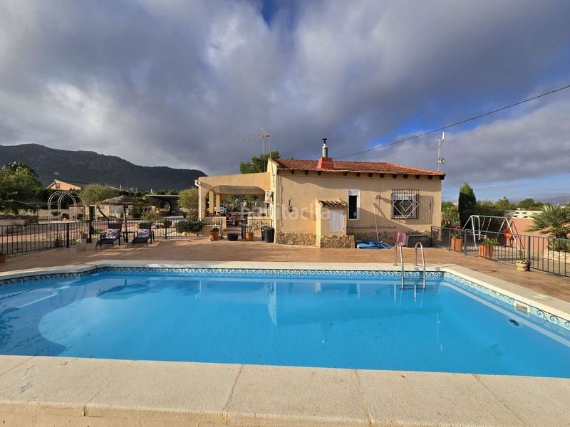 Foto 4a5bc3a3-fc8b-46df-aeaf-09b0c745ba07. Casa amb piscina a Sax