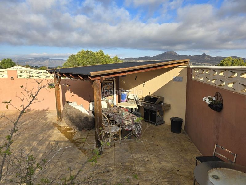 Foto 98a49558-cf01-4701-a15e-8f6d5bc3e8c6. Casa amb piscina a Sax