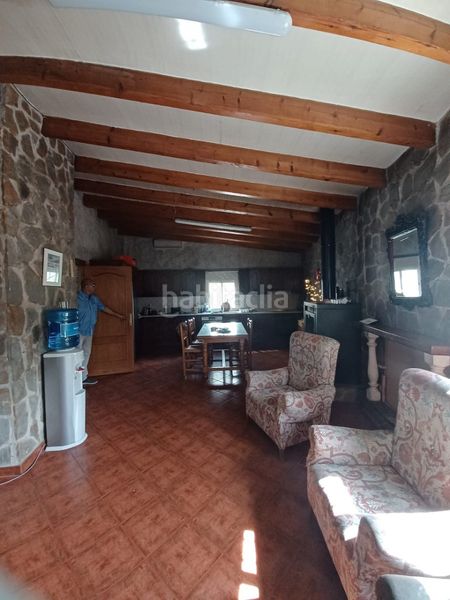 Foto d51cb18c-e210-4402-9568-03dbc02d3c5f. Casa amb piscina a Sax