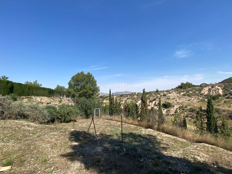Foto bdce33d4-3c6d-4019-ac92-d7d4833a4c8a. Casa amb aparcament piscina a Petrer