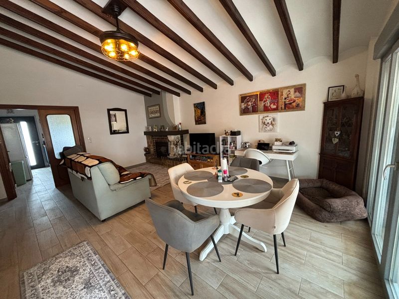 Foto c32831d9-9b26-49ec-b8ca-f93738cb2cb5. Casa amb aparcament piscina a Petrer