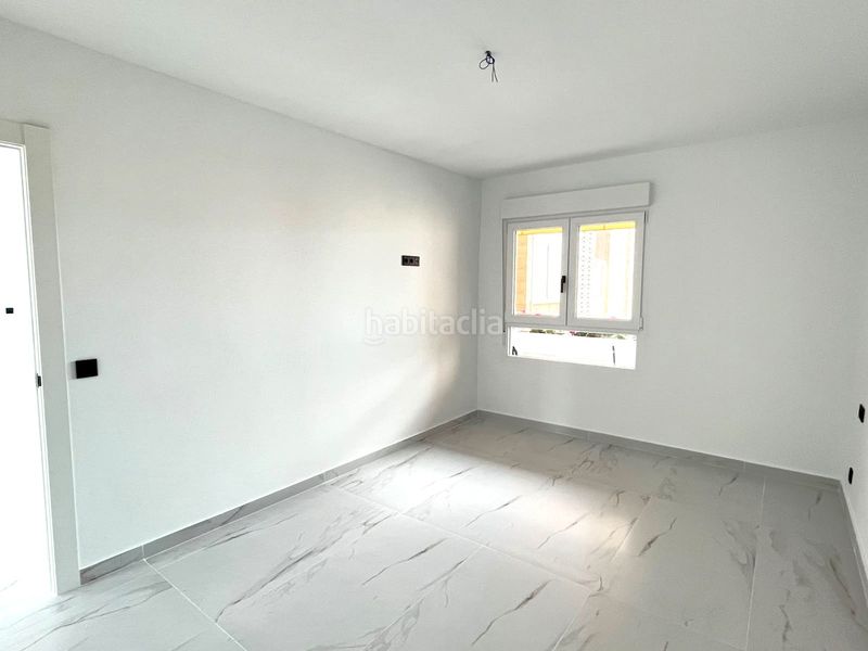 Foto 4af1423e-7436-4696-824b-07edb1d77660. Pis amb aparcament a Petrer
