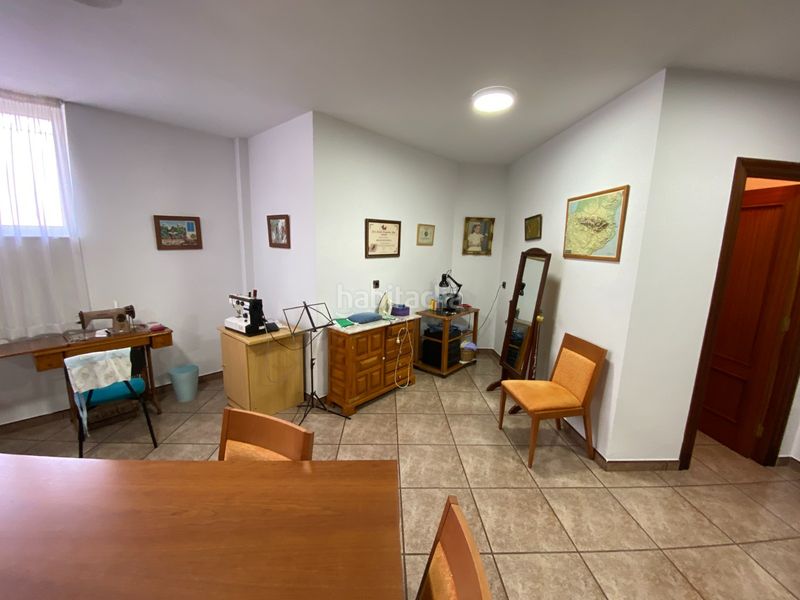 Foto f2270b10-2e33-4302-9e70-a4049b0aa0d6. Casa amb aparcament piscina a Sax