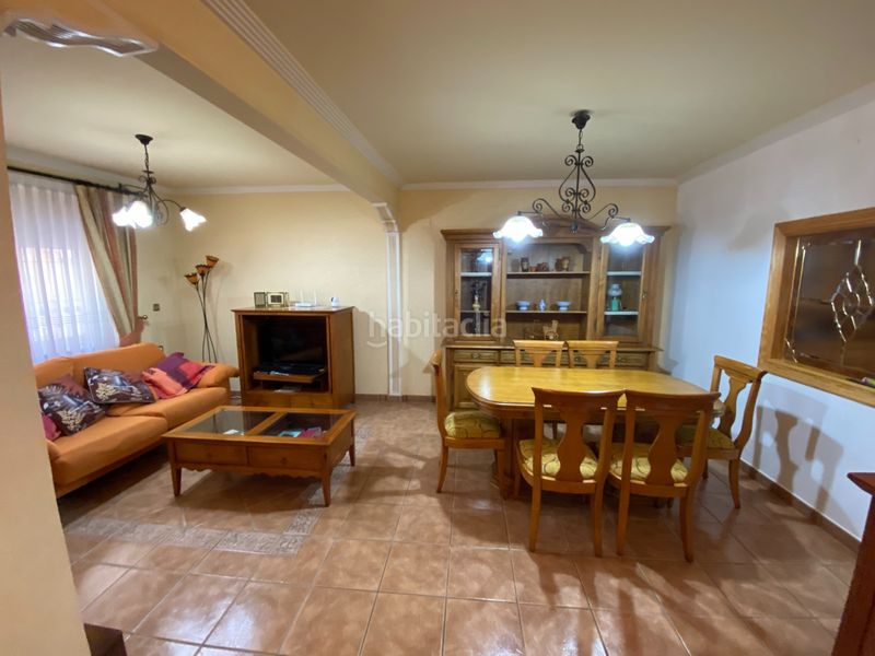 Foto b6802063-d97f-48d1-96ee-5e8be36f46dc. Casa con parcheggio piscina in Sax