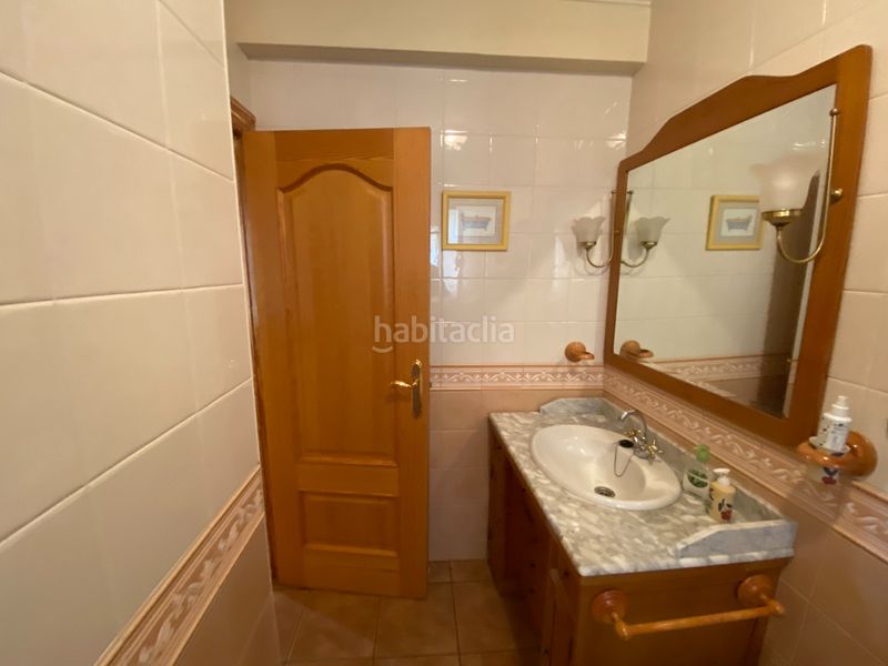 Foto c76f25c7-5f54-45d0-a274-340ac26e51c4. Casa con parcheggio piscina in Sax