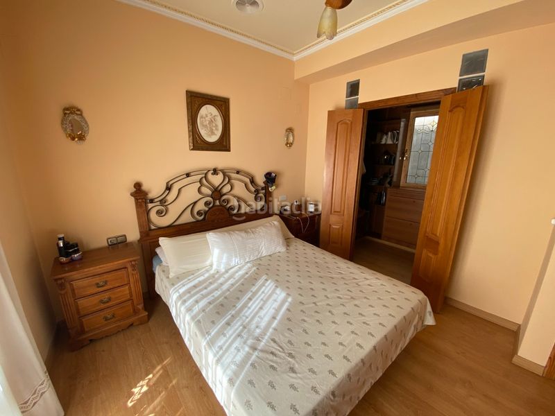 Foto dcec7f7c-c599-4403-98ee-8932a616b4c0. Casa con parcheggio piscina in Sax