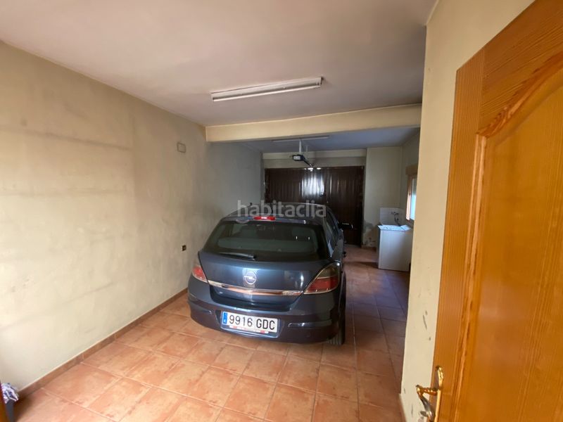 Foto f5691d25-e654-4a93-b051-8a8e50af76a5. Casa con parcheggio piscina in Sax