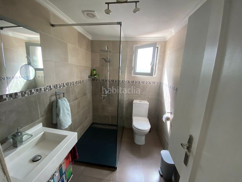 Foto baddcfe9-d26d-4c9e-88f5-c32c3d99be9e. Casa amb piscina a Sax