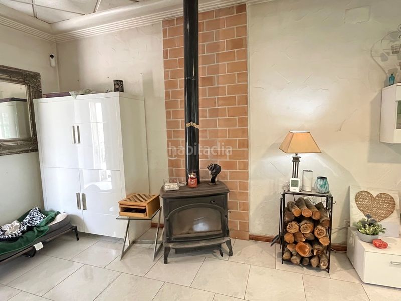 Foto a1593157-ce35-4e41-8bf3-99f04a198c00. Casa amb piscina a Sax