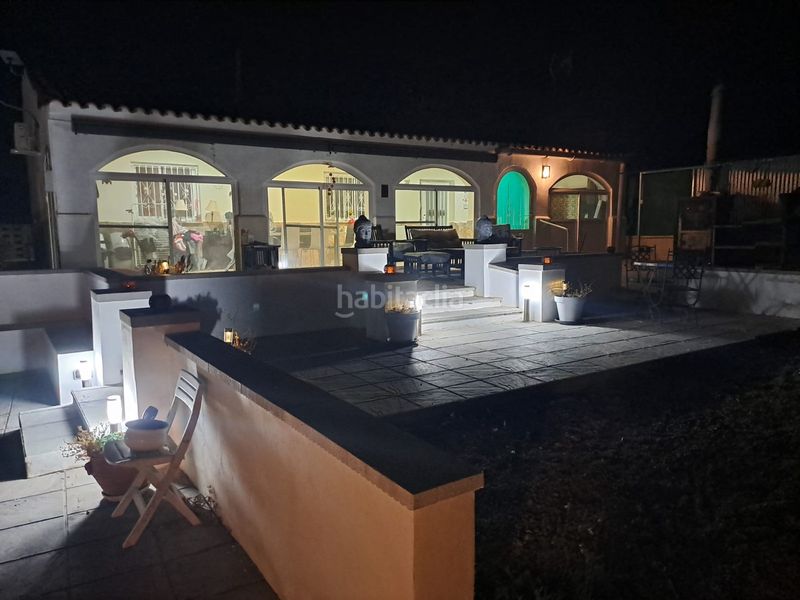 Foto f9bef8d1-c158-43a8-8514-4581efd53b9b. Casa amb piscina a Sax