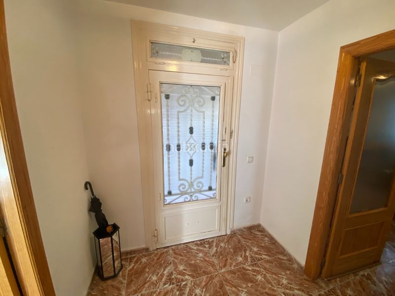 Foto ac48707b-8c3c-4d71-b90d-df94bc8bd482. Casa adossada amb calefacció aparcament a Sax