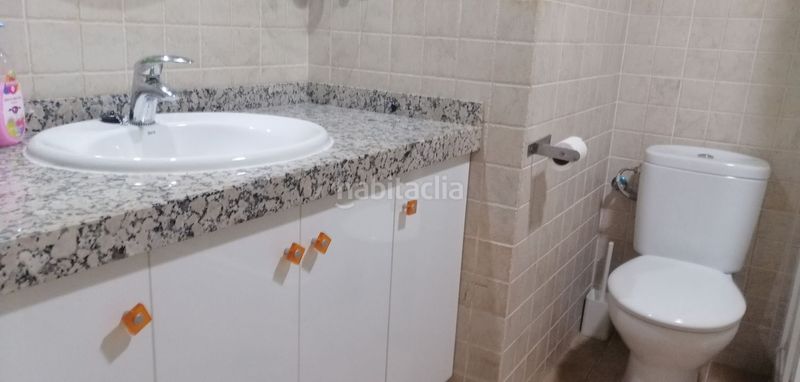 Foto a15161d3-b11c-4835-874e-785bf69ae242. Rent flat in plaza doctor álvarez 0 in Almuñecar centro Almuñécar