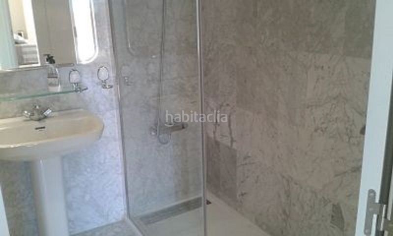 Foto 3d0c4aa2-3201-498f-baf9-bb8897c61ed6. Pis a paseo san cristóbal 18 a Almuñecar centro Almuñécar
