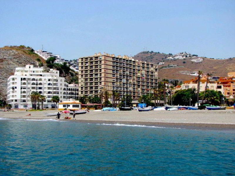 Foto 5cb4ae50-bb79-4b79-80dc-e2e499e09856. Rent flat in paseo san cristóbal 20 in Almuñecar centro Almuñécar