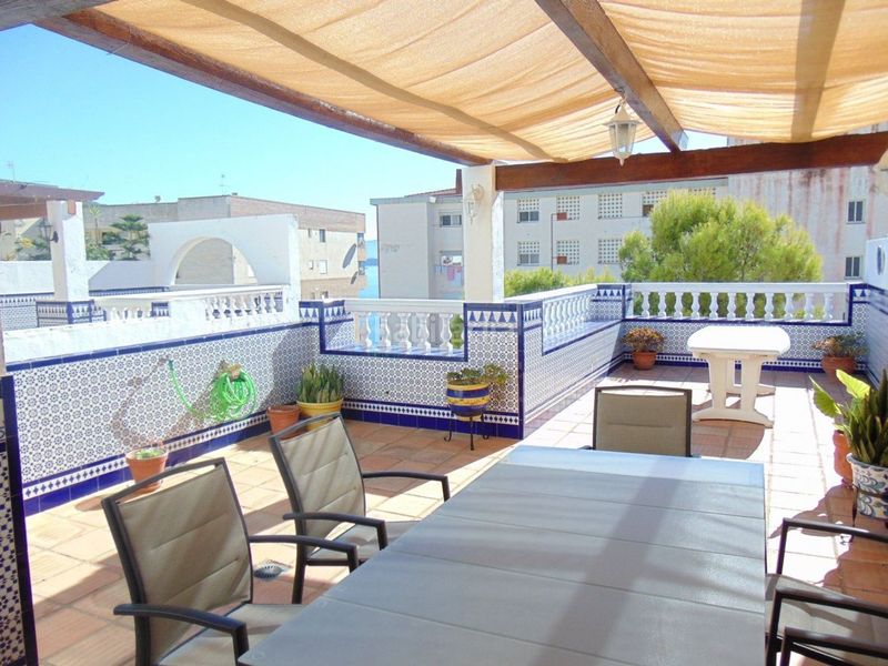 Foto 6884ce7f-5e97-4d5a-870a-3605fa7c568a. Alquiler chalet en calle alclub 7 en Velilla - Velilla Taramay Almuñécar