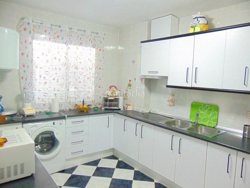 Foto c7a301d0-58dd-402a-8a77-5bda83272da8. Alquiler chalet en calle alclub 7 en Velilla - Velilla Taramay Almuñécar