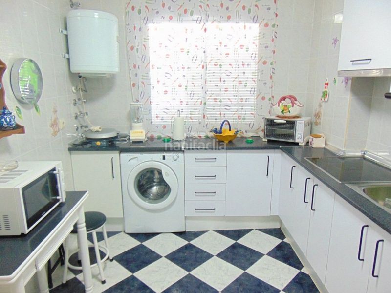 Foto e70e31b3-651b-4417-80f4-0980c2a3978e. Alquiler chalet en calle alclub 7 en Velilla - Velilla Taramay Almuñécar