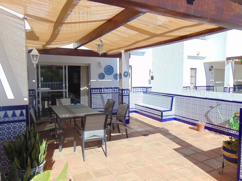 Foto eb50ca52-14fe-40f6-bbaa-26568d7bf5d1. Alquiler chalet en calle alclub 7 en Velilla - Velilla Taramay Almuñécar