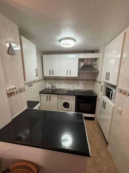 Foto 358c7c03-dafe-4dd4-ab5c-1b20962a6a53. Rent flat in paseo san cristóbal 20 in Almuñecar centro Almuñécar