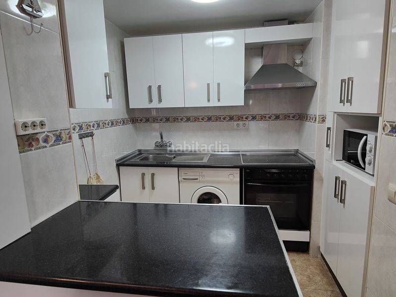 Foto d88038ad-7d45-4316-9b0e-f3b51895e509. Rent flat in paseo san cristóbal 20 in Almuñecar centro Almuñécar